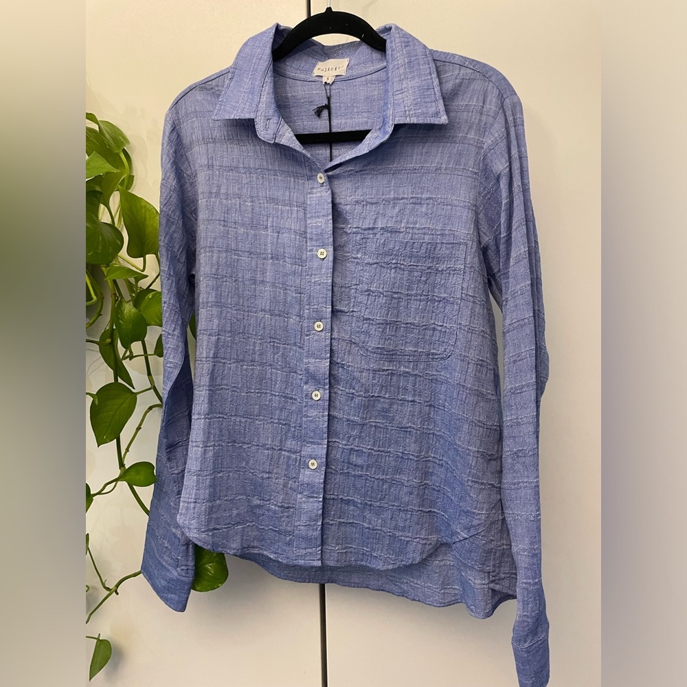 NWT Felicite blue textured organic cotton breezy long sleeved shirt